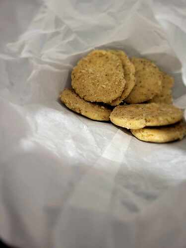 404111099_1048008939683894_8972897066324386369_n