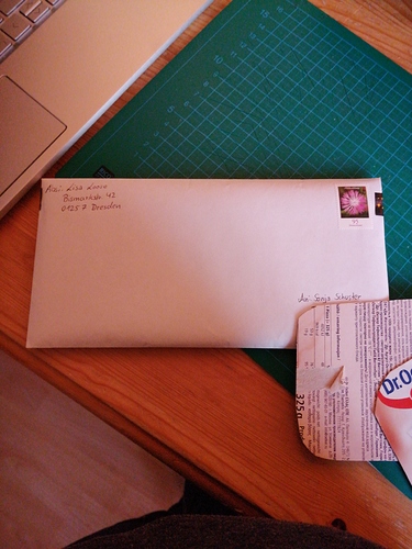 15851561307257042835431692096768