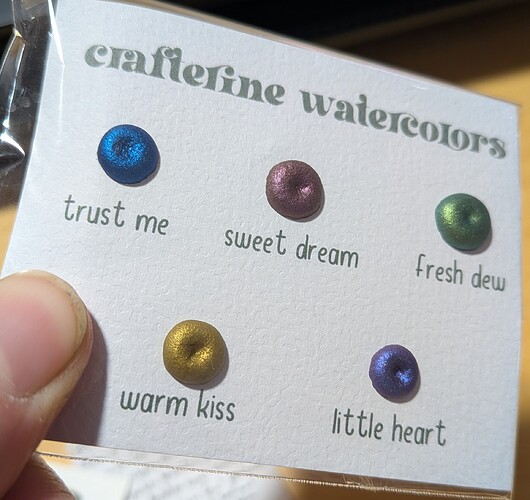 PXL_20251206_184306158.MACRO_FOCUS~2