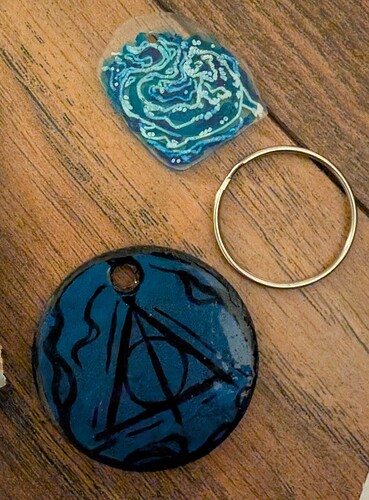 PXL_20251205_220029912~2