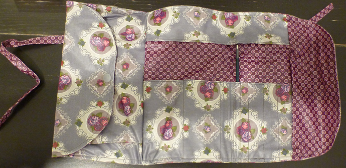 20 Pinseltasche offen