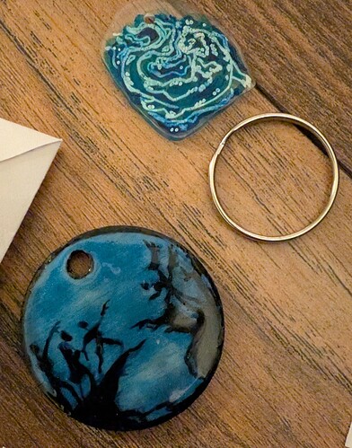 PXL_20251205_220039146~2